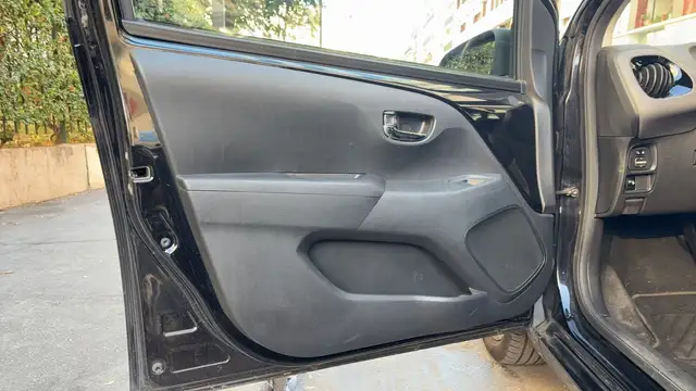 Peugeot 108 view 7