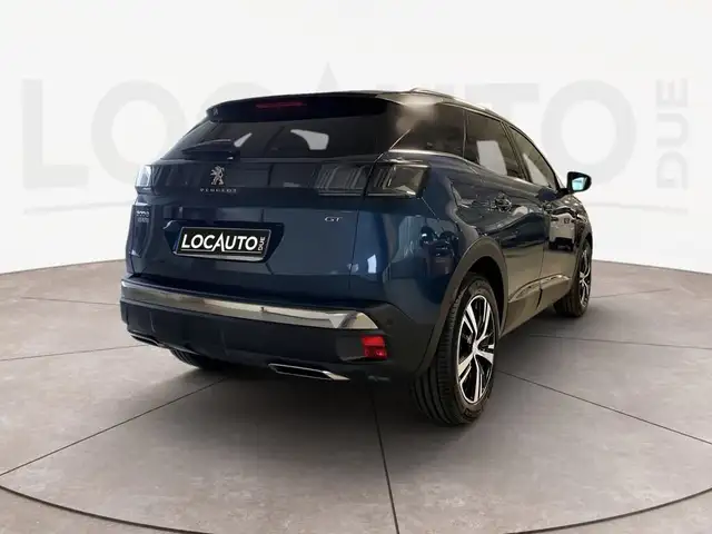 Peugeot 3008 view 4