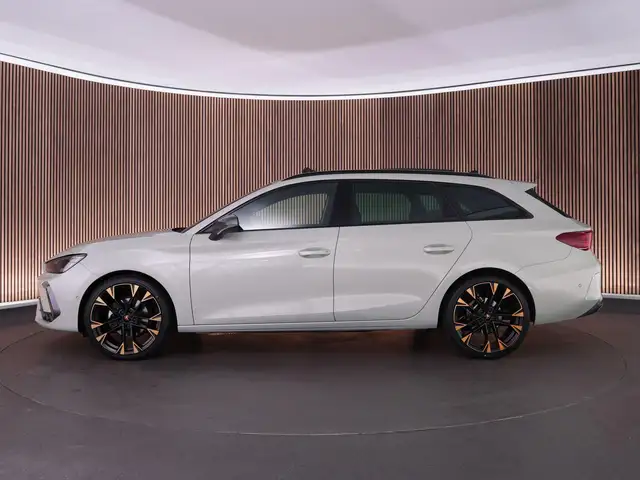 CUPRA Leon view 7