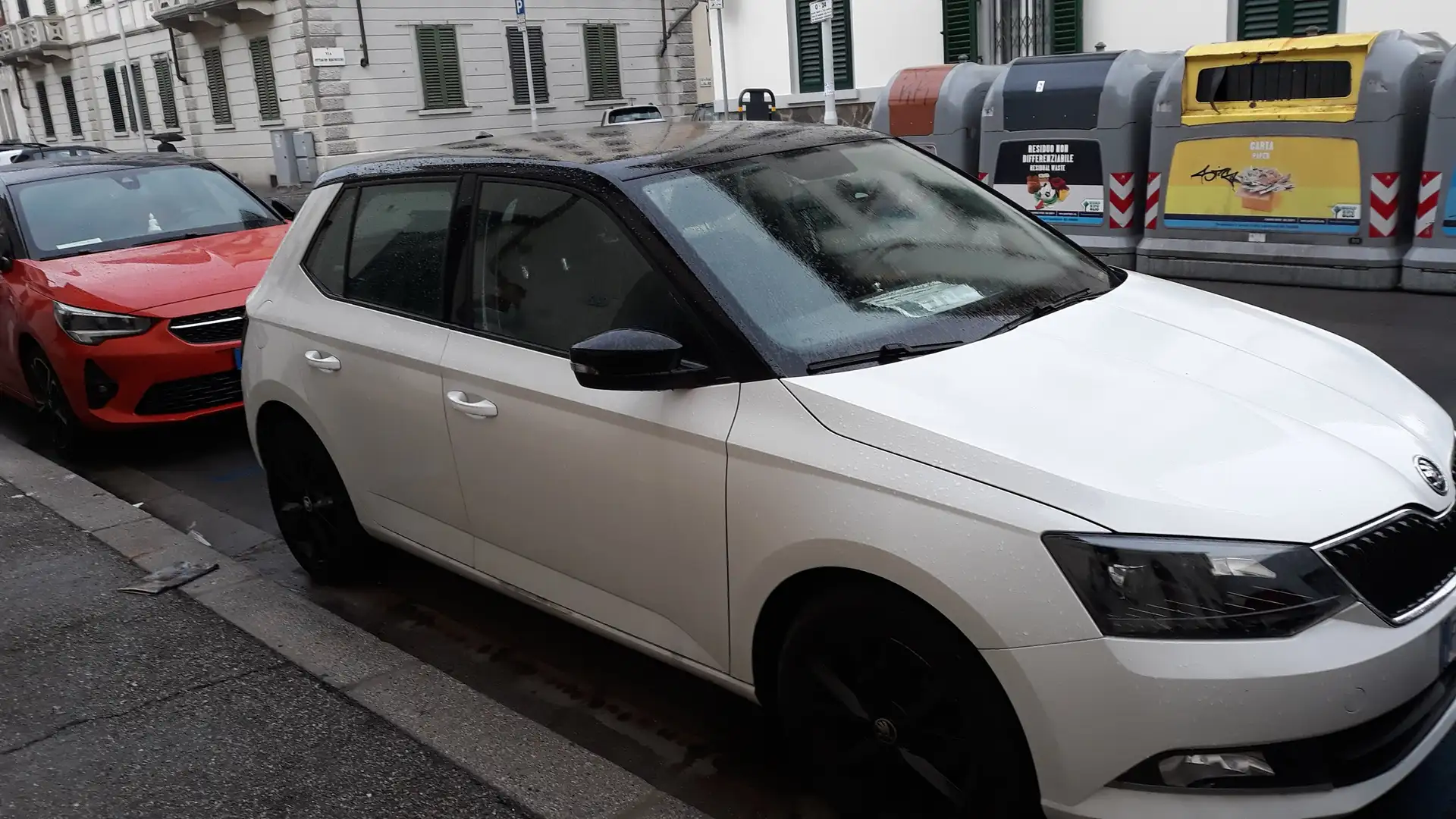Skoda Fabia Skoda Fabia 1.4 TDI 66 KW  - TWIN COLOR D.E. Bianco - 1