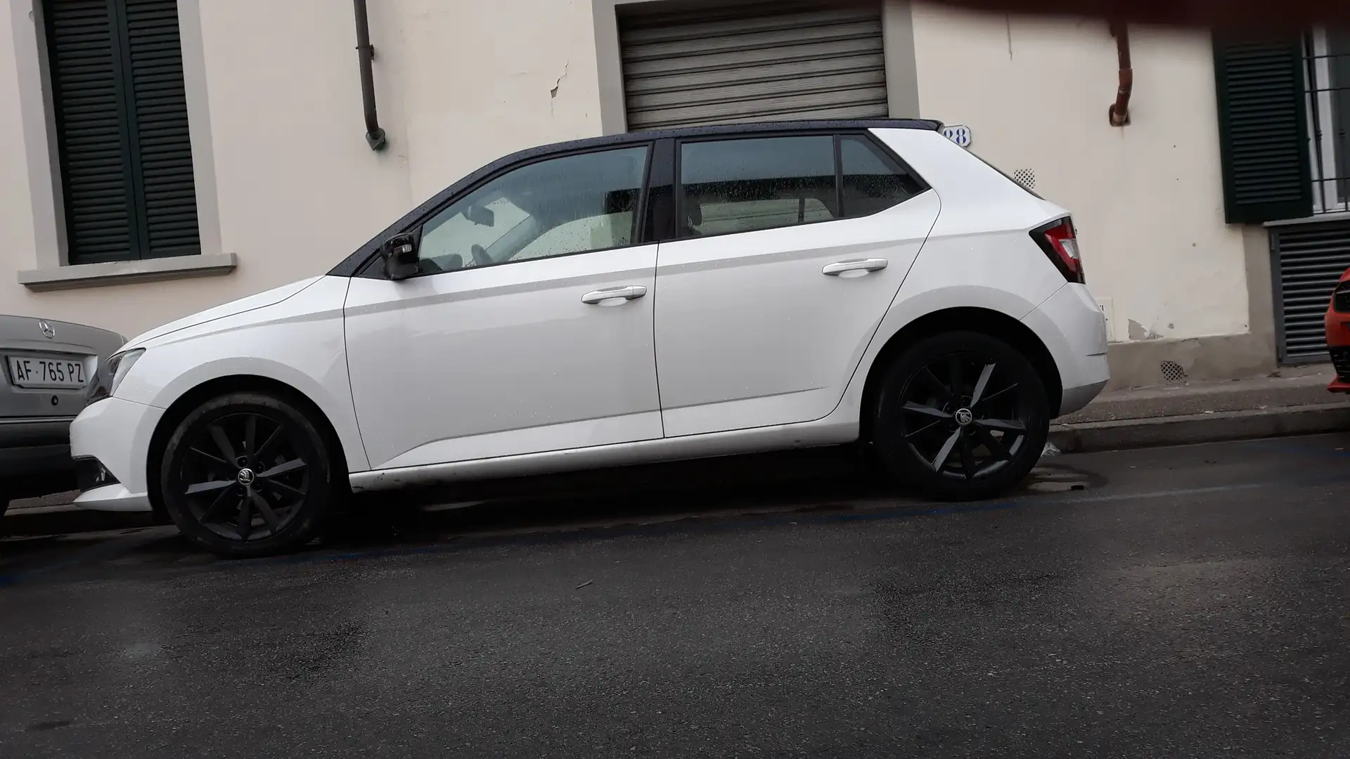 Skoda Fabia Skoda Fabia 1.4 TDI 66 KW  - TWIN COLOR D.E. Bianco - 2