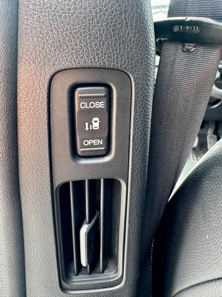 Honda Odyssey снимка Honda Odyssey