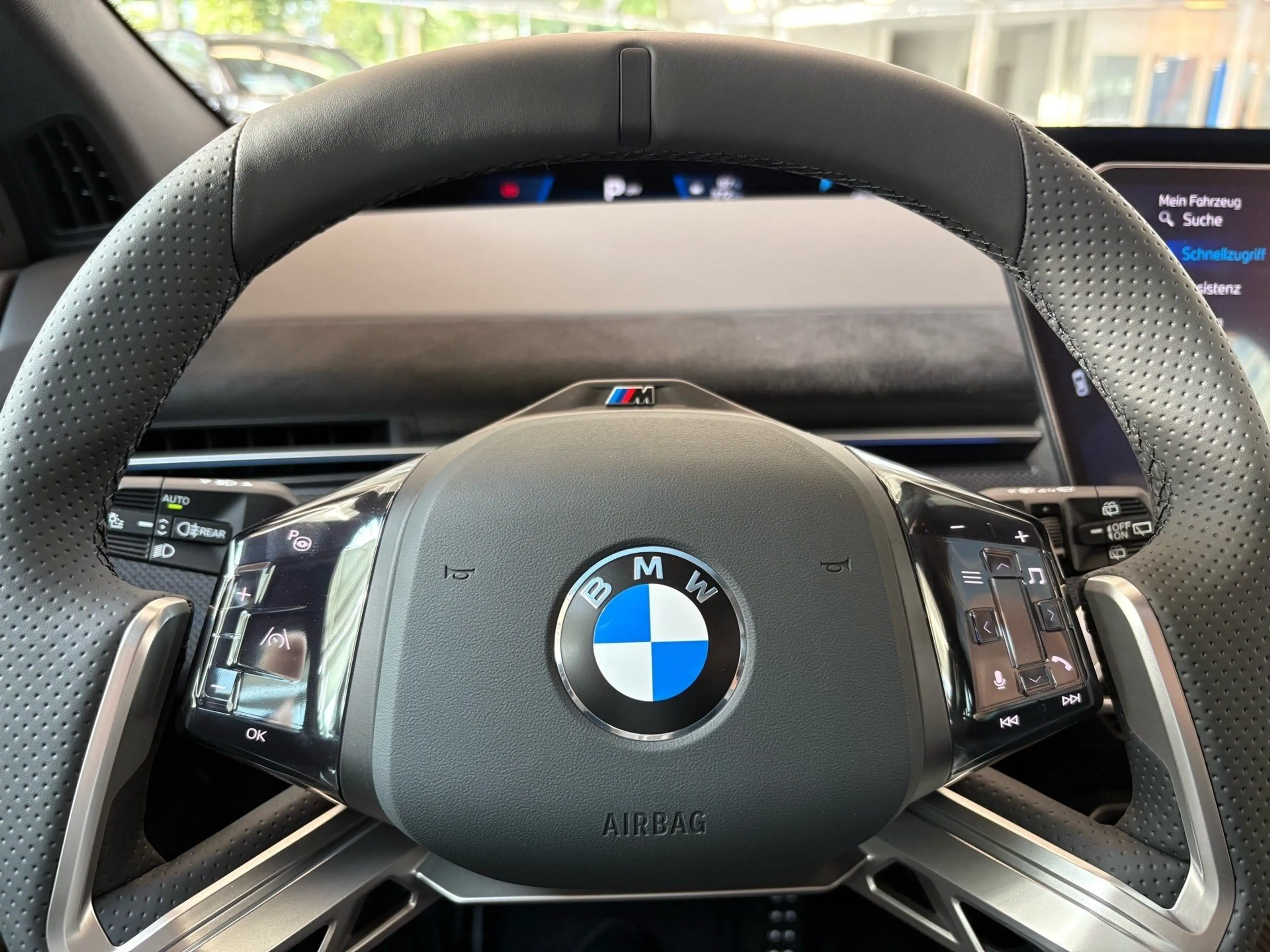 BMW iX3 40 M SportPro AHK Pano PA+ H/K 3D HuD — photo 10