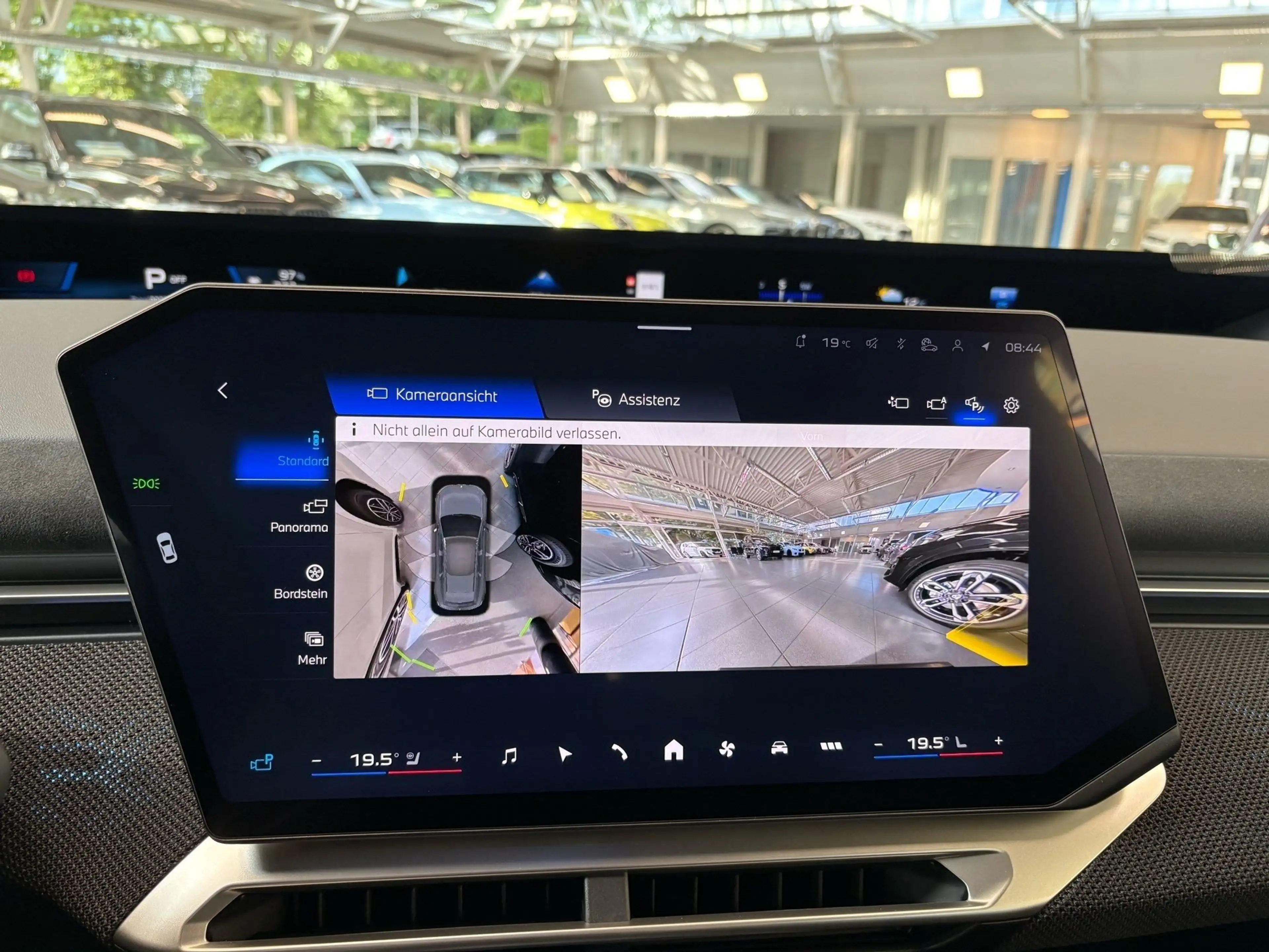 BMW iX3 40 M SportPro AHK Pano PA+ H/K 3D HuD — photo 14
