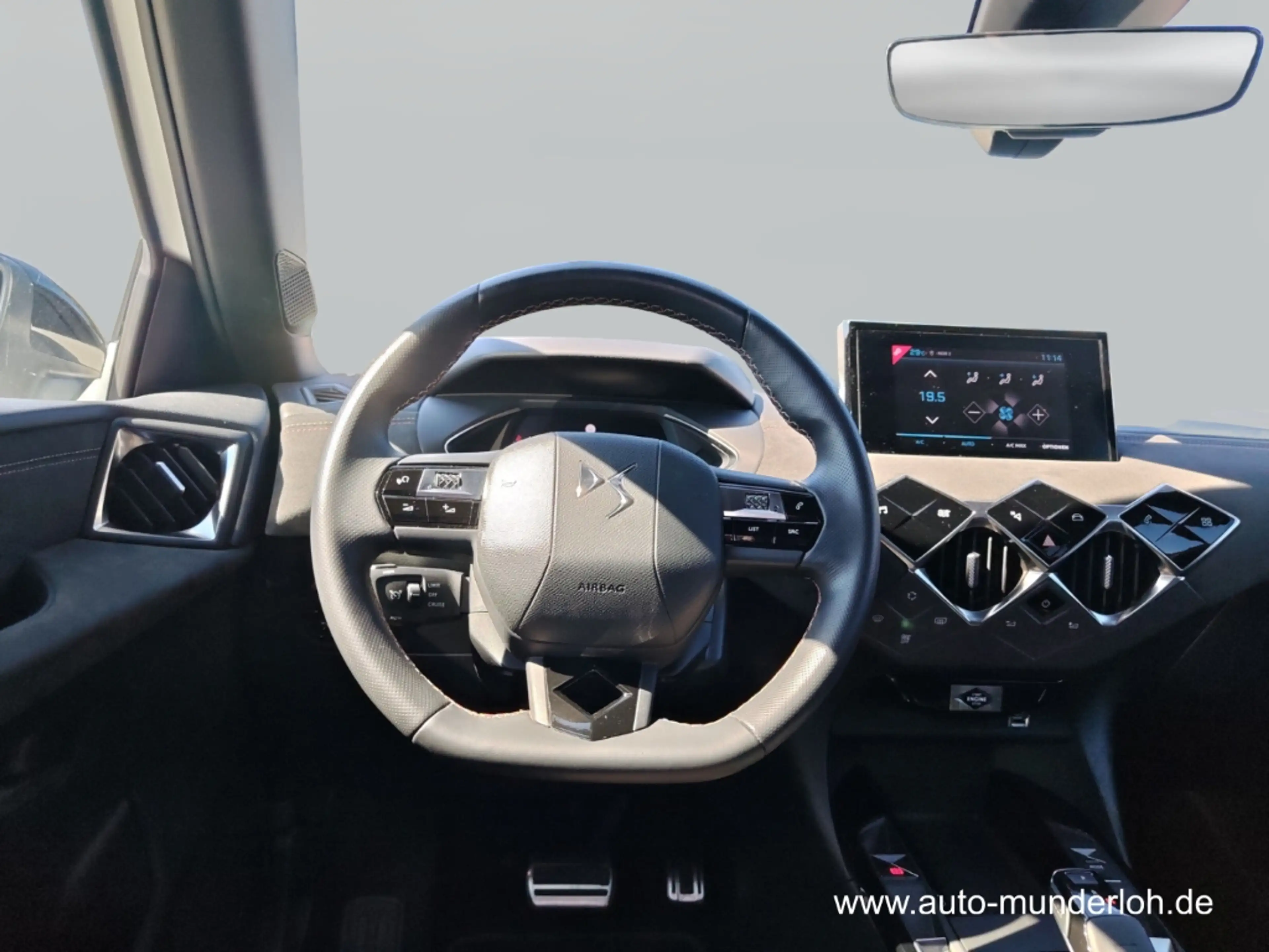 DS Automobiles DS 3 E-TENSE PERFORMANCE LINE KLIMA SAFTY-PACK LM-FELG — photo 9