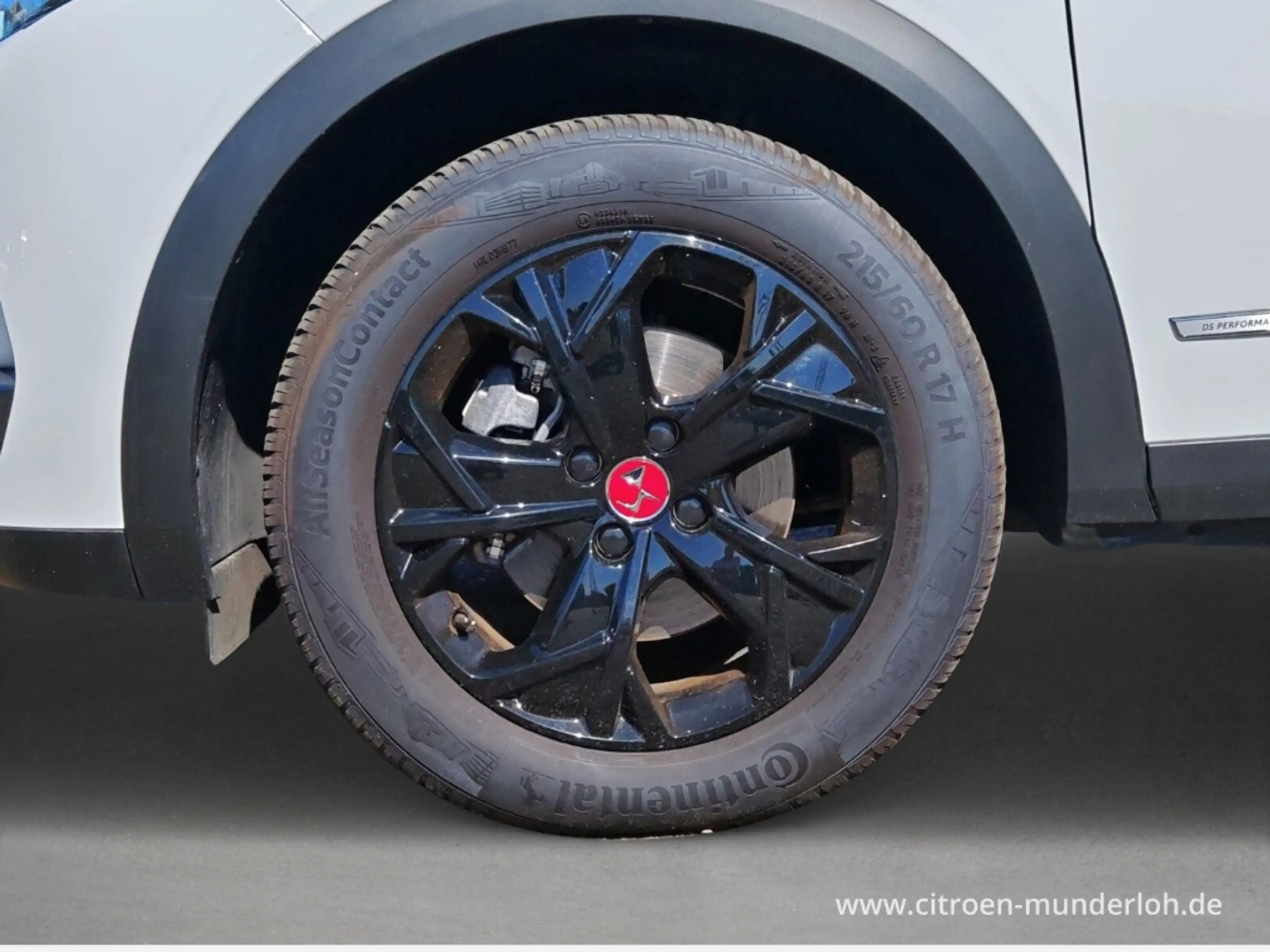 DS Automobiles DS 3 E-TENSE PERFORMANCE LINE  KLIMA SAFTY-PACK LM-FELG — photo 12