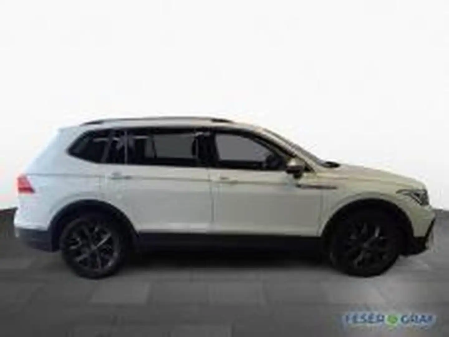 Volkswagen Tiguan Allspace LIFE 1.5TSI 6G AHK Matrix HUD Pano Weiß - 2