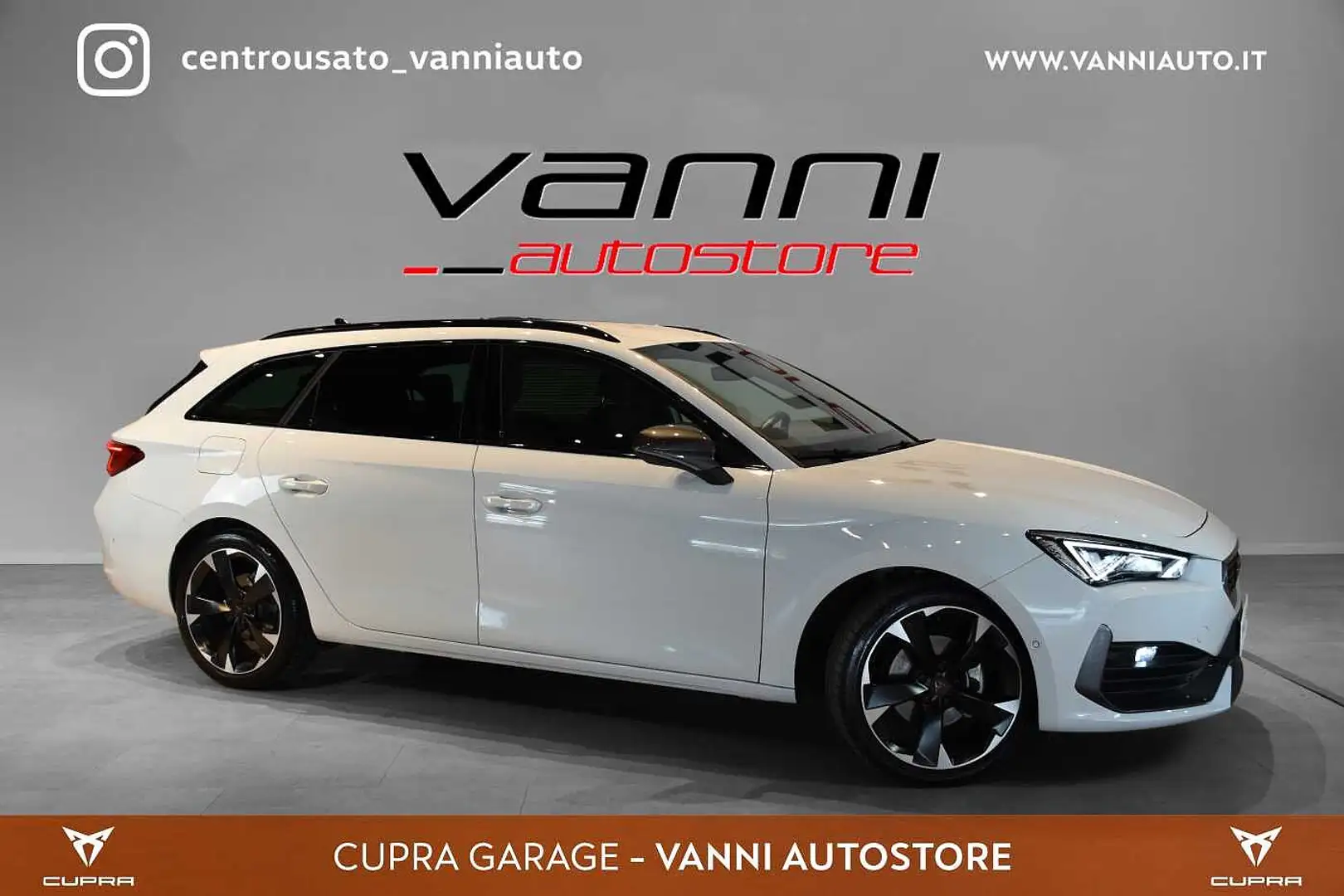 CUPRA Leon Sportstourer 1.5 Hybrid 150 CV DSG Bianco - 1