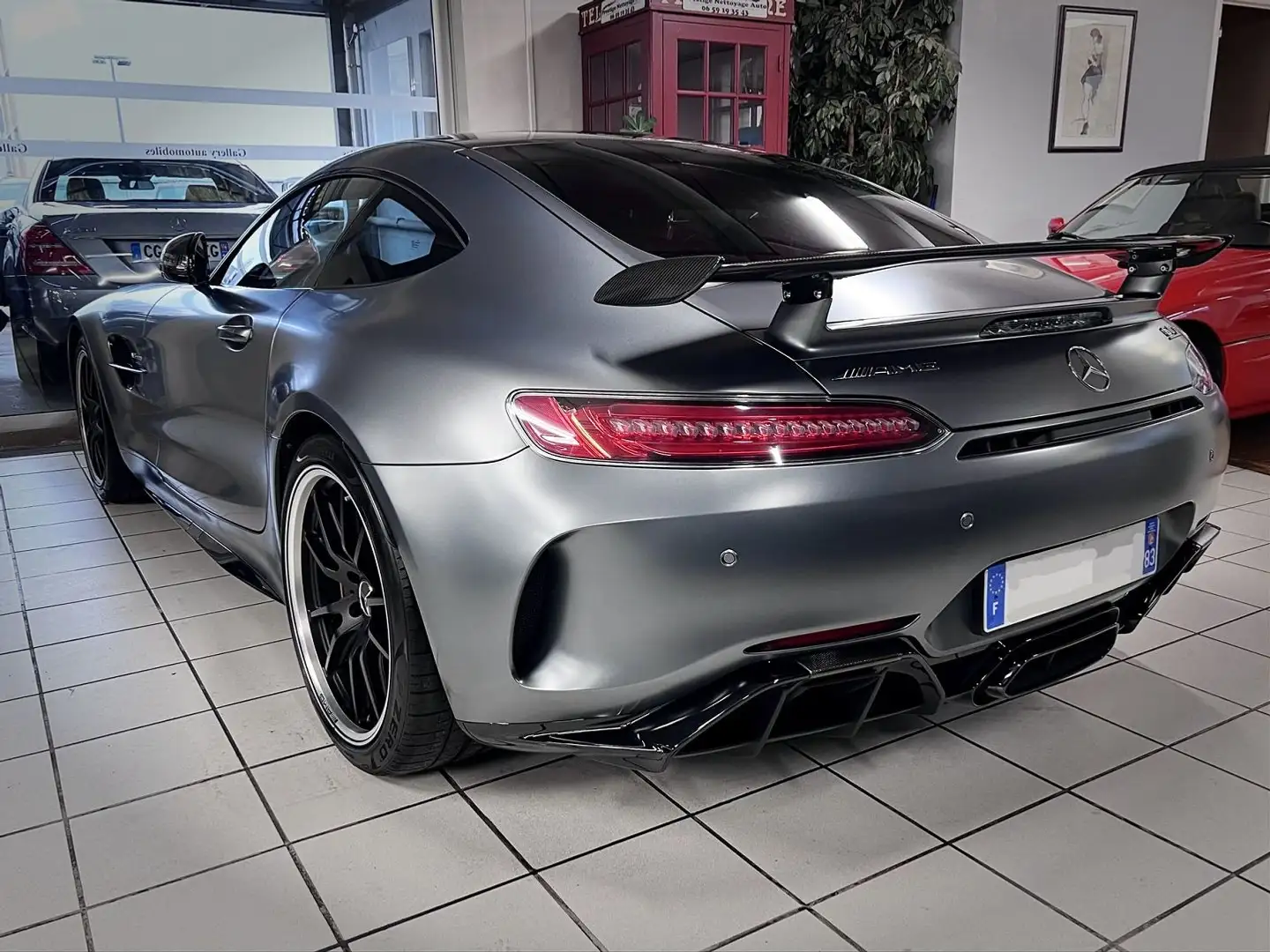 Mercedes-Benz AMG GT 4.0 V8 585 R SPEEDSHIFT 7 Gris - 2