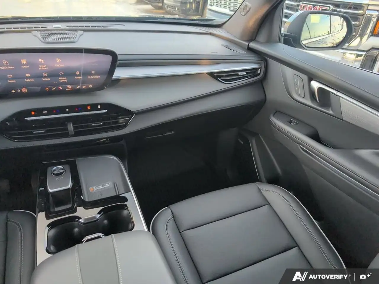 Buick Enclave снимка Buick Enclave