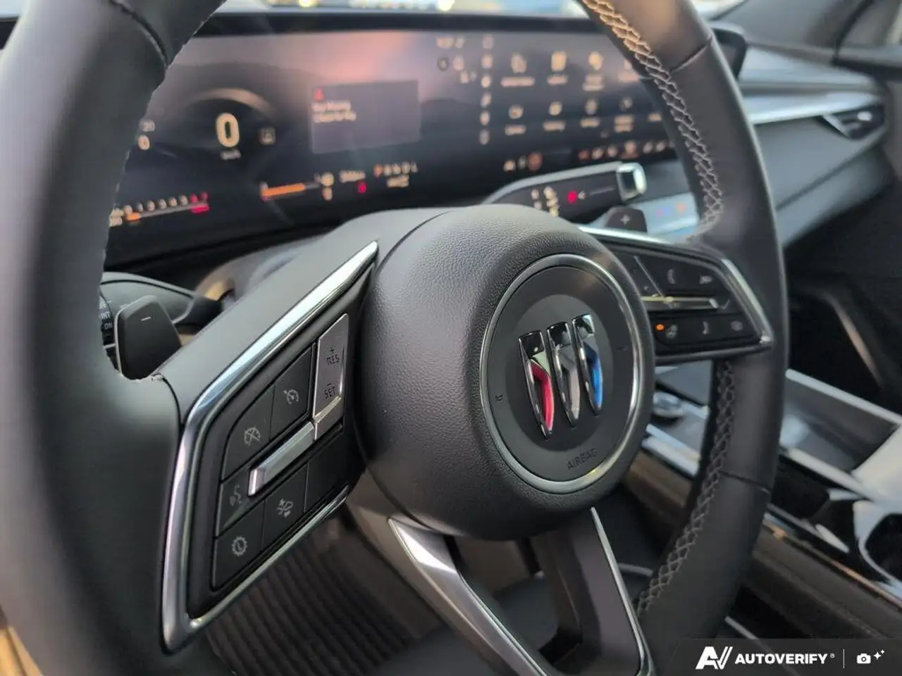 Buick Enclave снимка Buick Enclave
