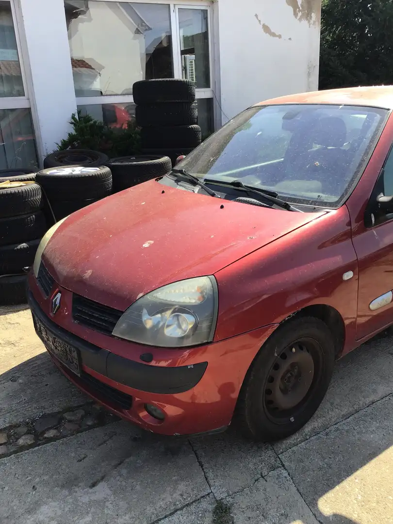 Renault Clio - 2