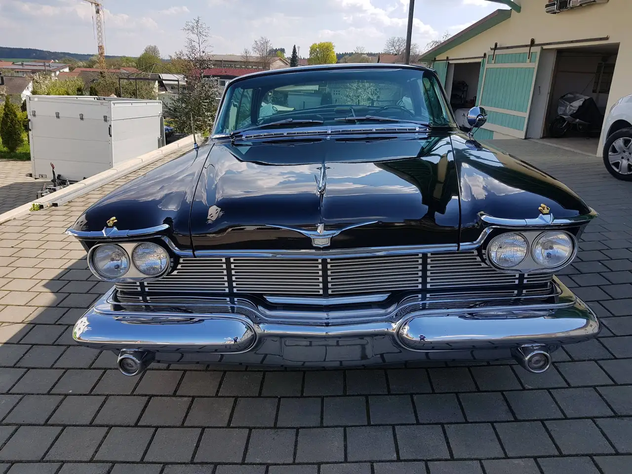 Chrysler Imperial Crown 4-dr HT, foto 3