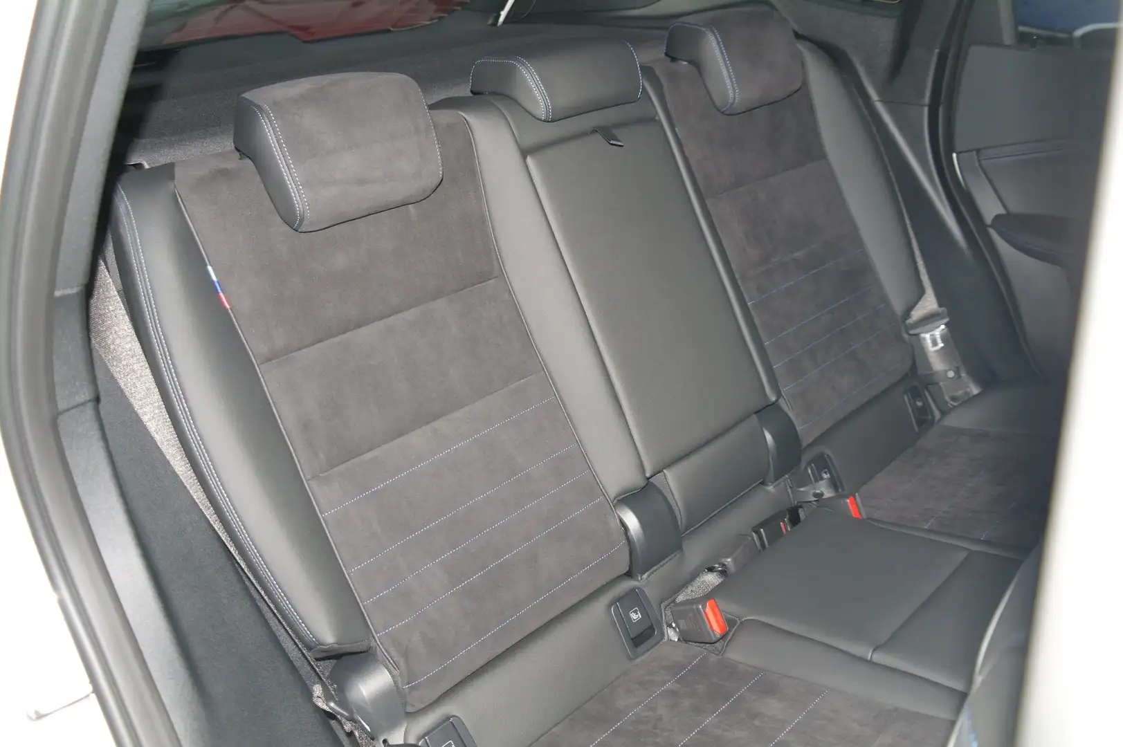 BMW iX1 xDrive30 Weiß - 2