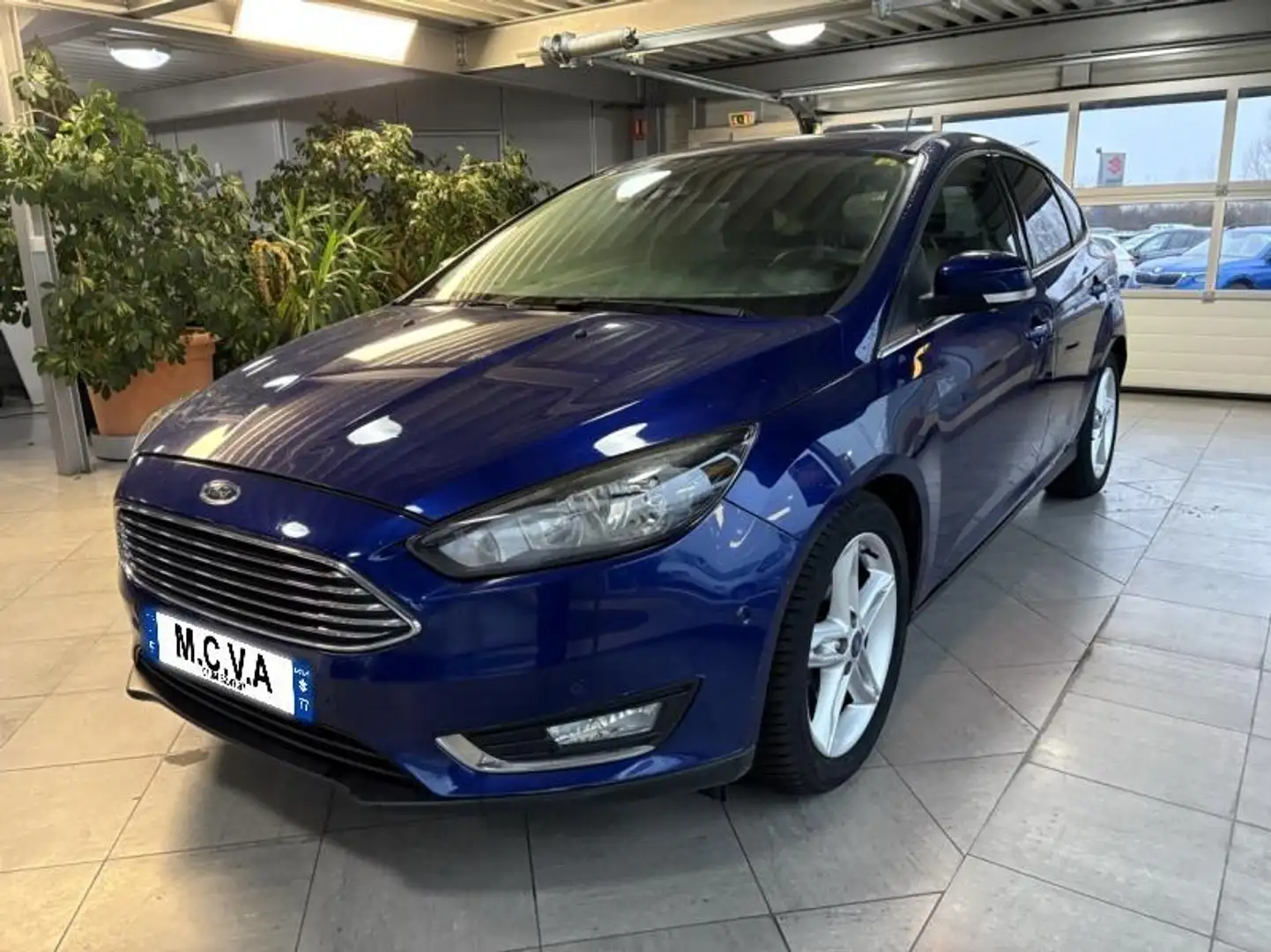 Ford Focus 1.0 EcoBoost 125ch Stop\u0026Start Titanium Bleu - 1