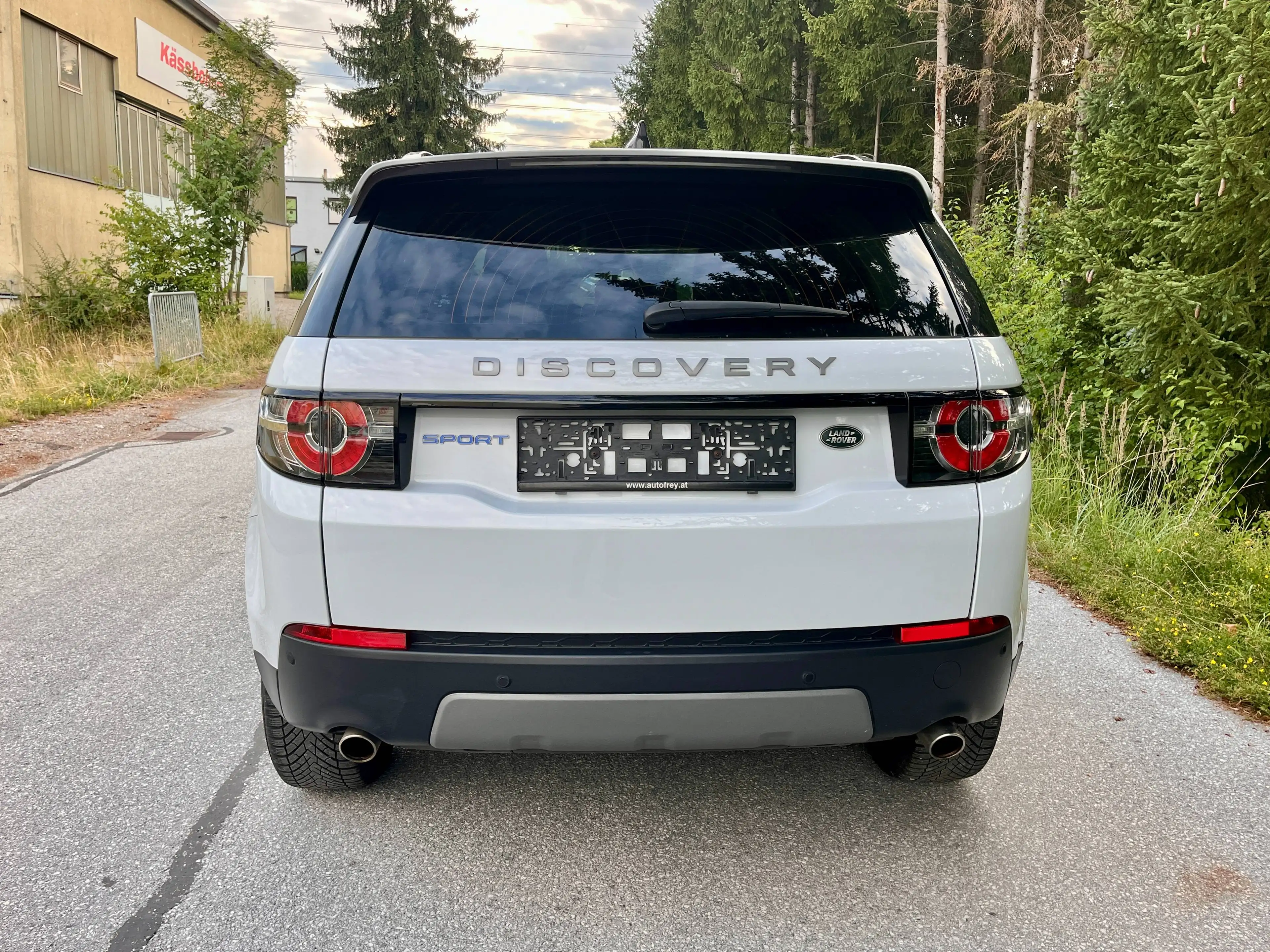 Land Rover Discovery Sport Discovery Sport 2,0 eD4 HSE Luxury e-Capability HSE Luxury — photo 6