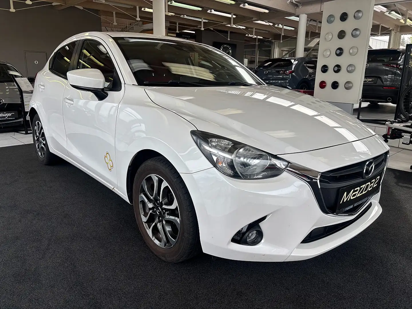 Mazda 2 Mazda2 G90 Hazumi Weiß - 2