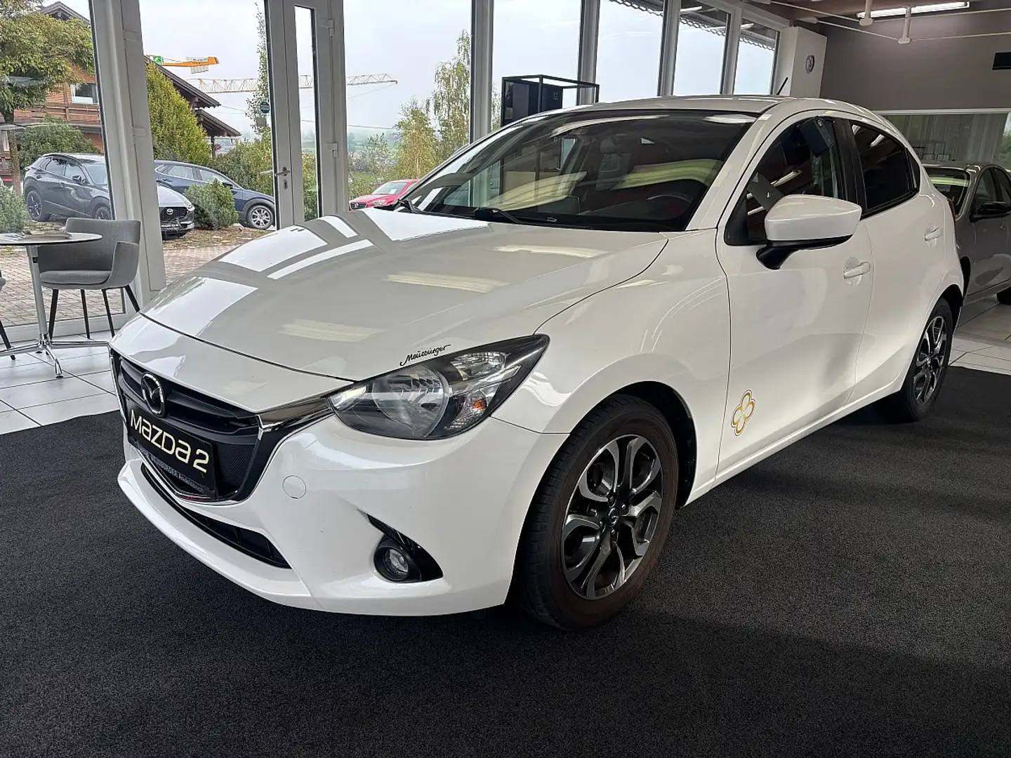 Mazda 2 Mazda2 G90 Hazumi Weiß - 1