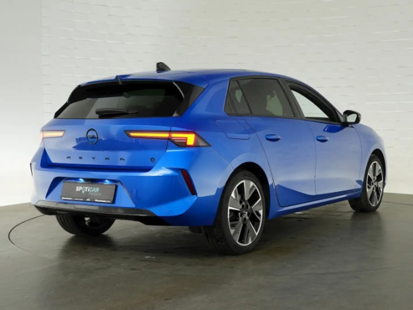 Opel Astra L LIM GS 54kWH AT+LED MATRIX+NAVI+360 GRAD KAMERA+ Bleu - 2
