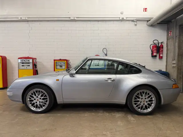 Porsche 993 911 Carrera 2