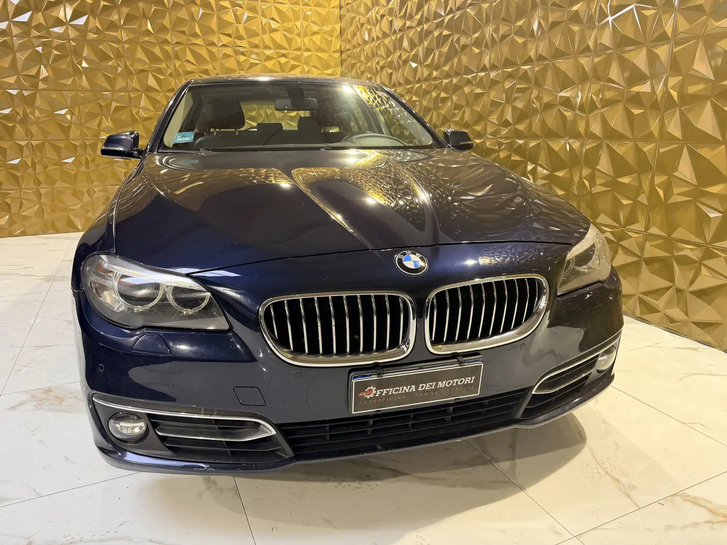 BMW 525 525d Touring xdrive Luxury Bleu - 2