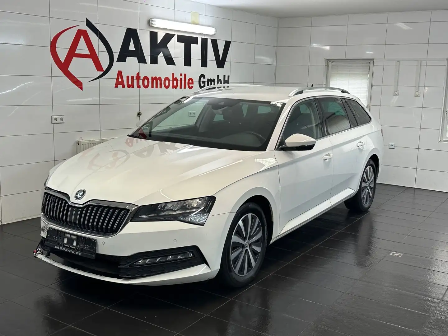 Skoda Superb 1.5 TSI Combi Ambition DSG*Navi* Blanc - 1