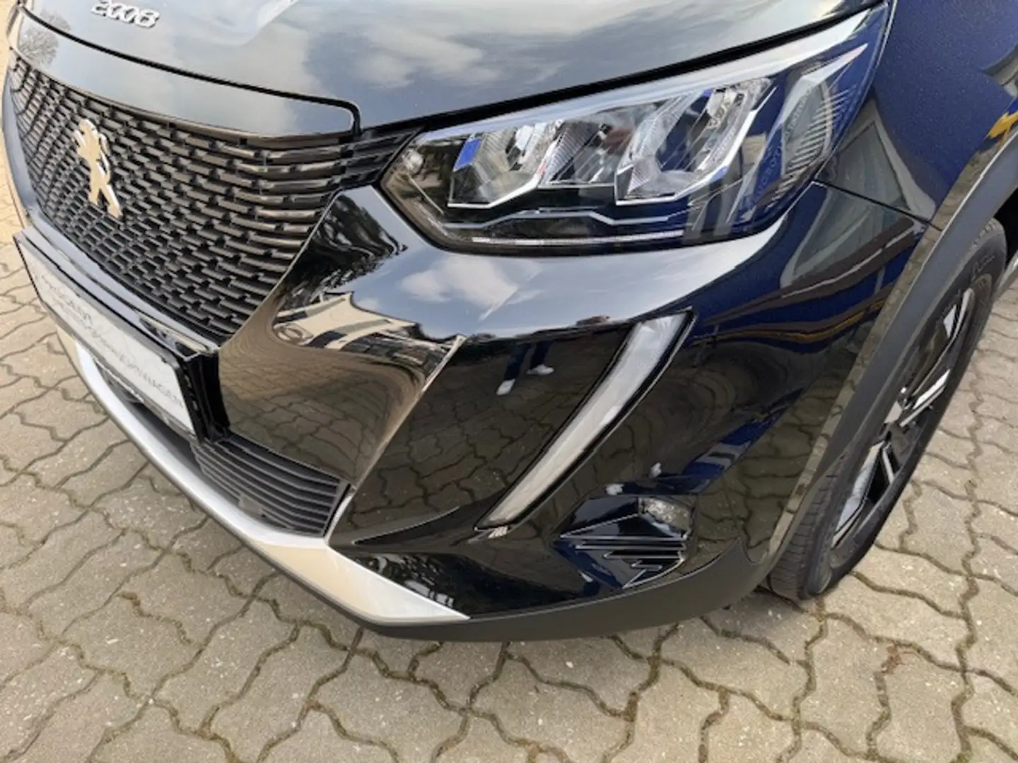 Peugeot e-2008 Allure Pack - 2