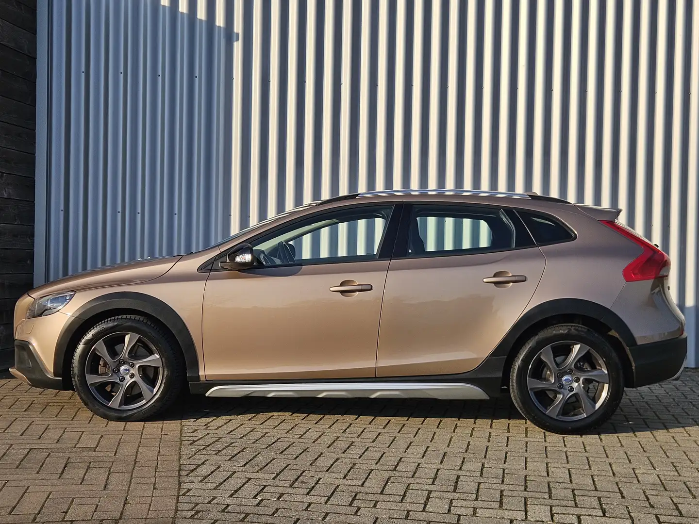 Volvo V40 Cross Country 2.5 T5 AWD / Dealer Onderhouden! Marrone - 2