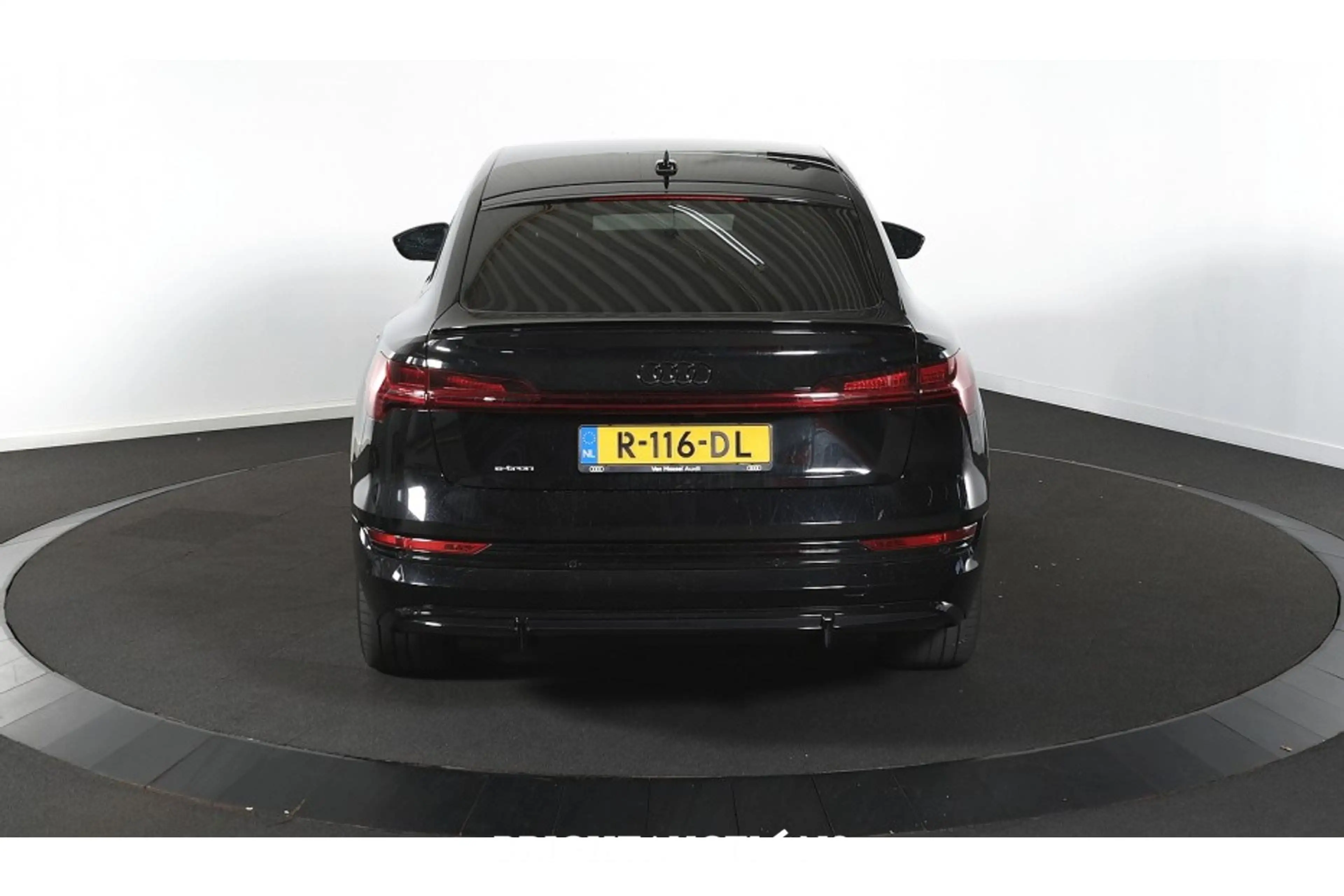 Audi e-tron 55 Quattro S edition 95 kWh — photo 5