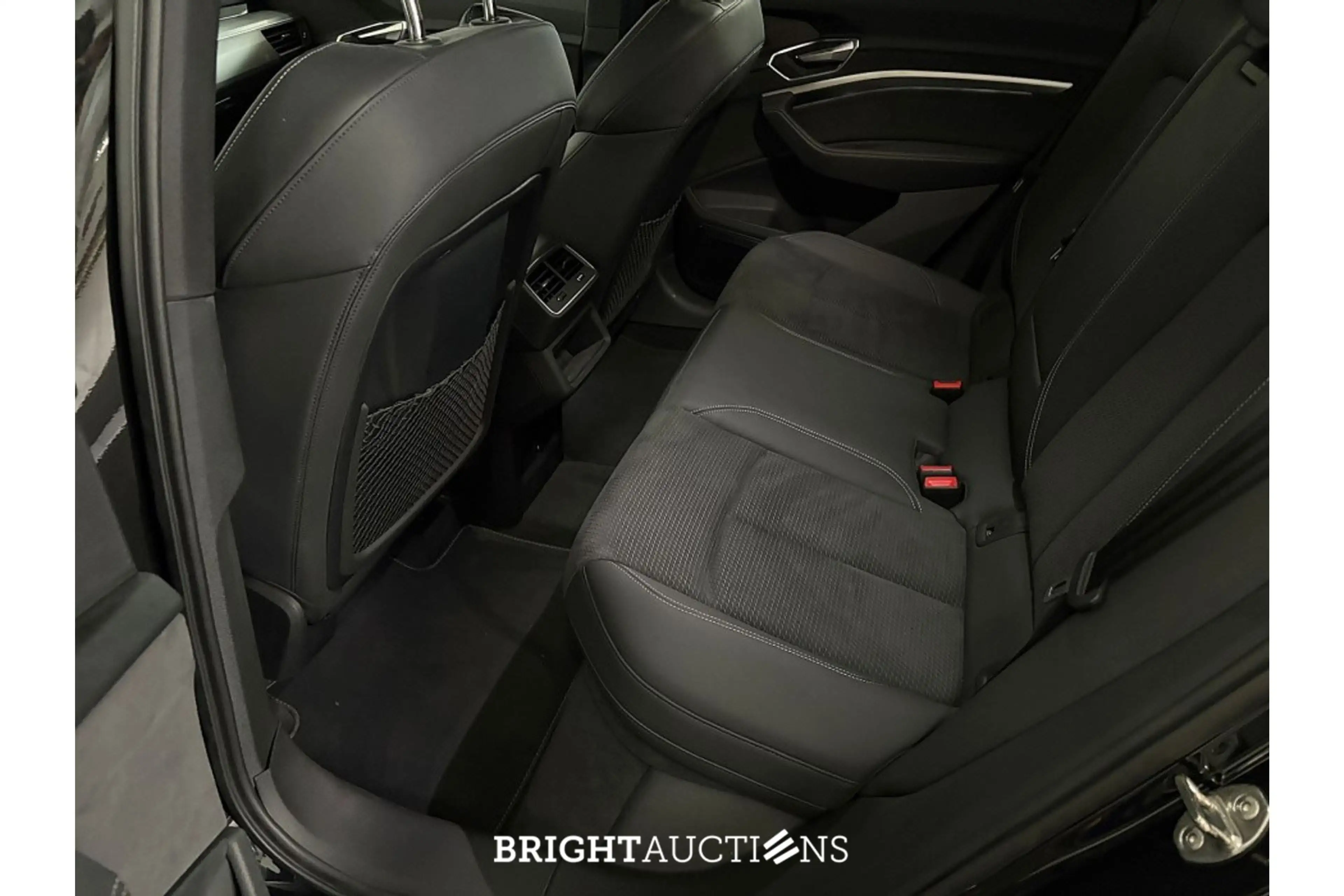 Audi e-tron 55 Quattro S edition 95 kWh — photo 13