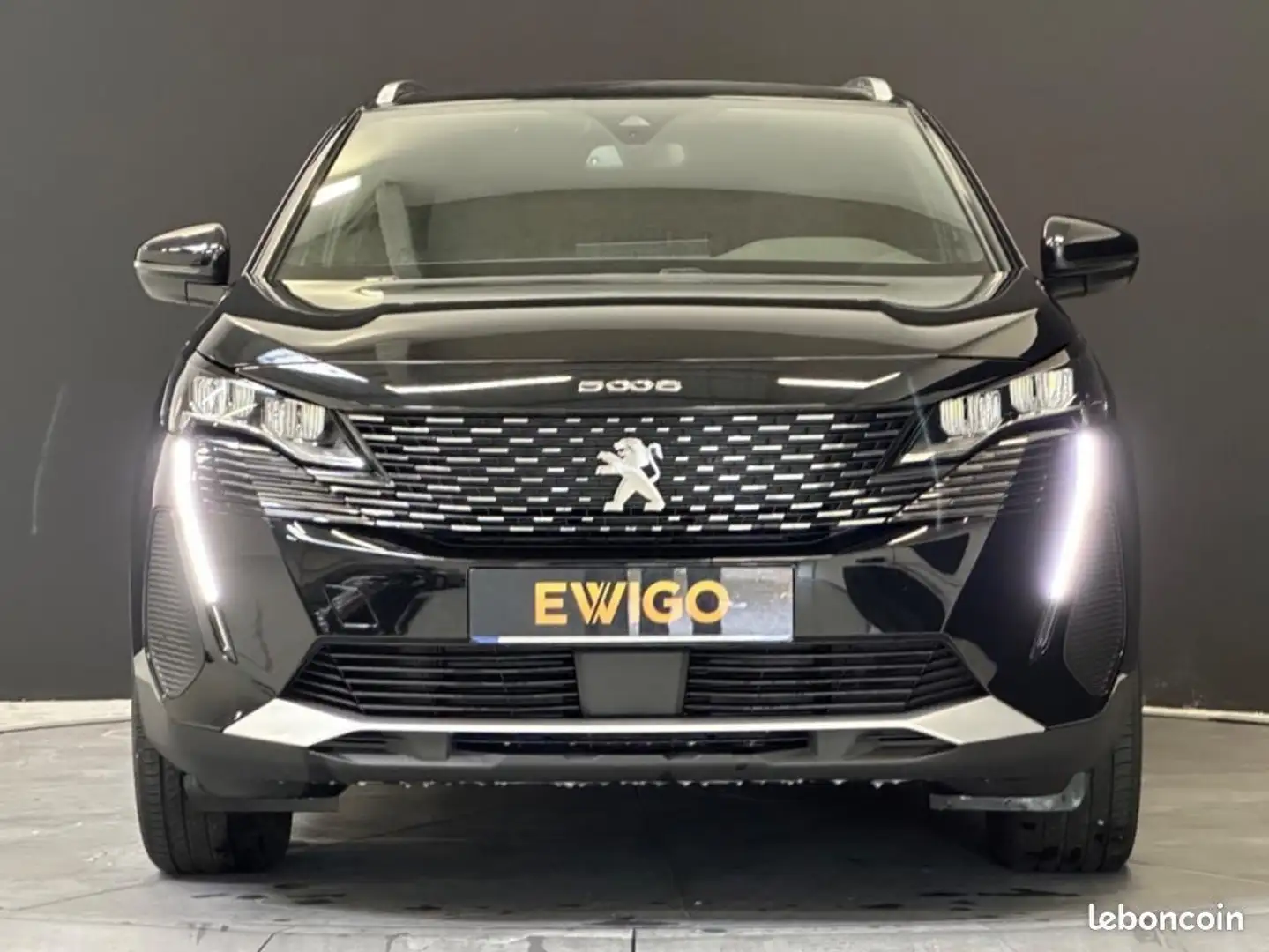 Peugeot 5008 7 Places 1.5 BlueHDi 130ch EAT8 Allure Pack TVA Récupérable Schwarz - 2