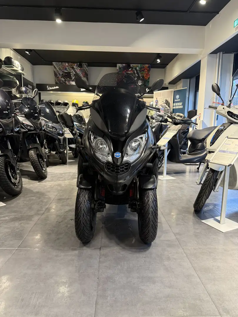 Piaggio MP3 300 Noir - 2