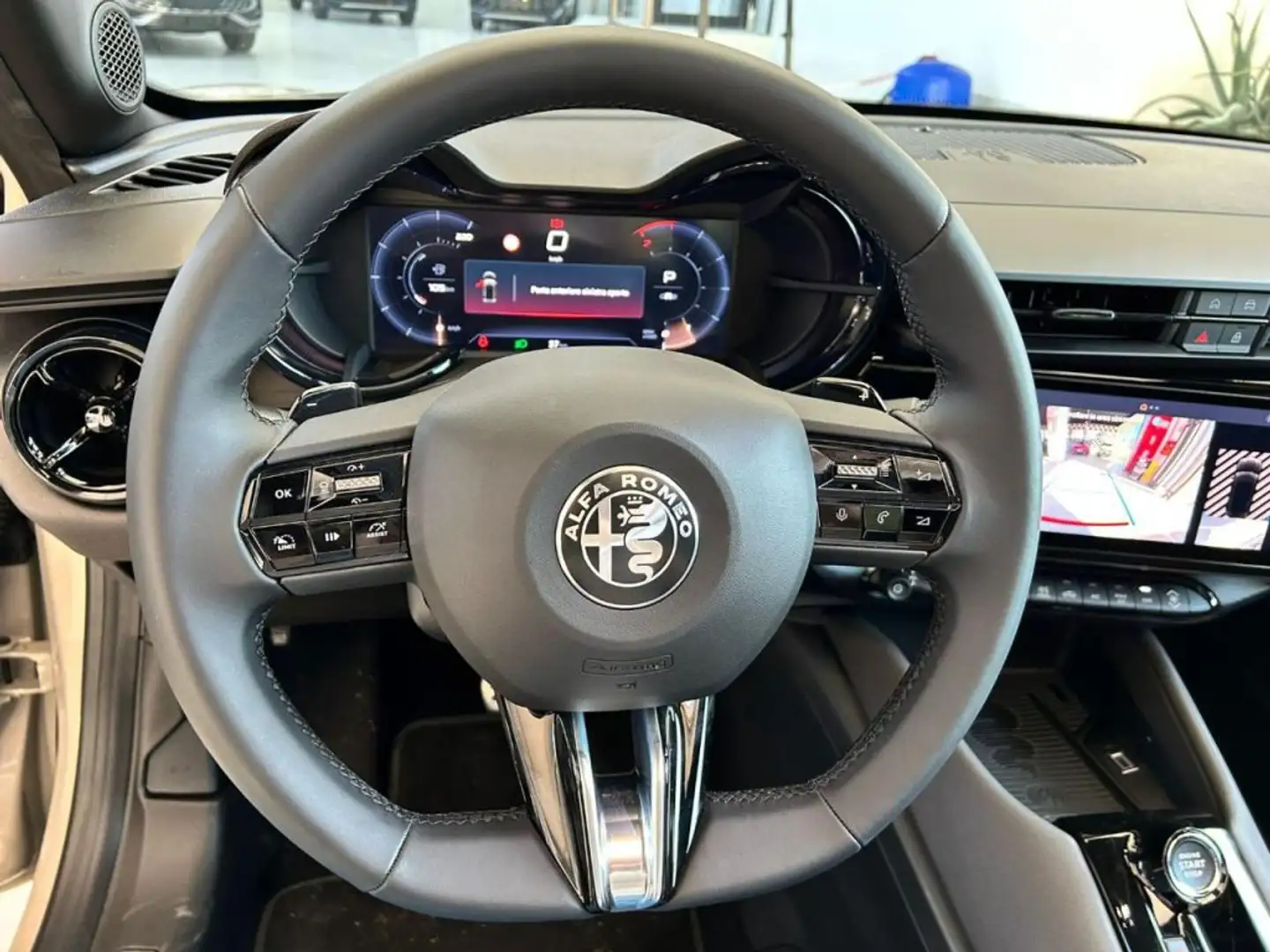 Alfa Romeo Junior 1.2 145 CV HybrideDCT6 Speciale pack techno tetto Gris - 2