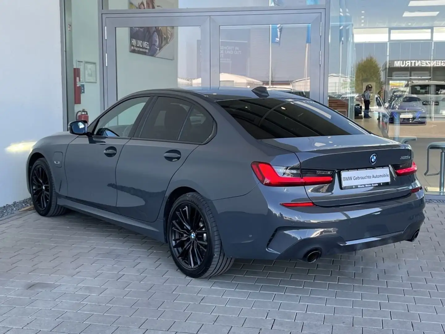 BMW 320 320e MSport auto Grigio - 2