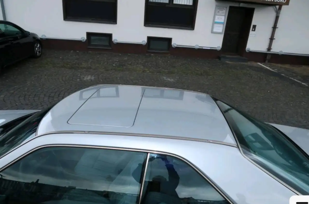 Mercedes-Benz Baureihe 124 230 CE, foto 7