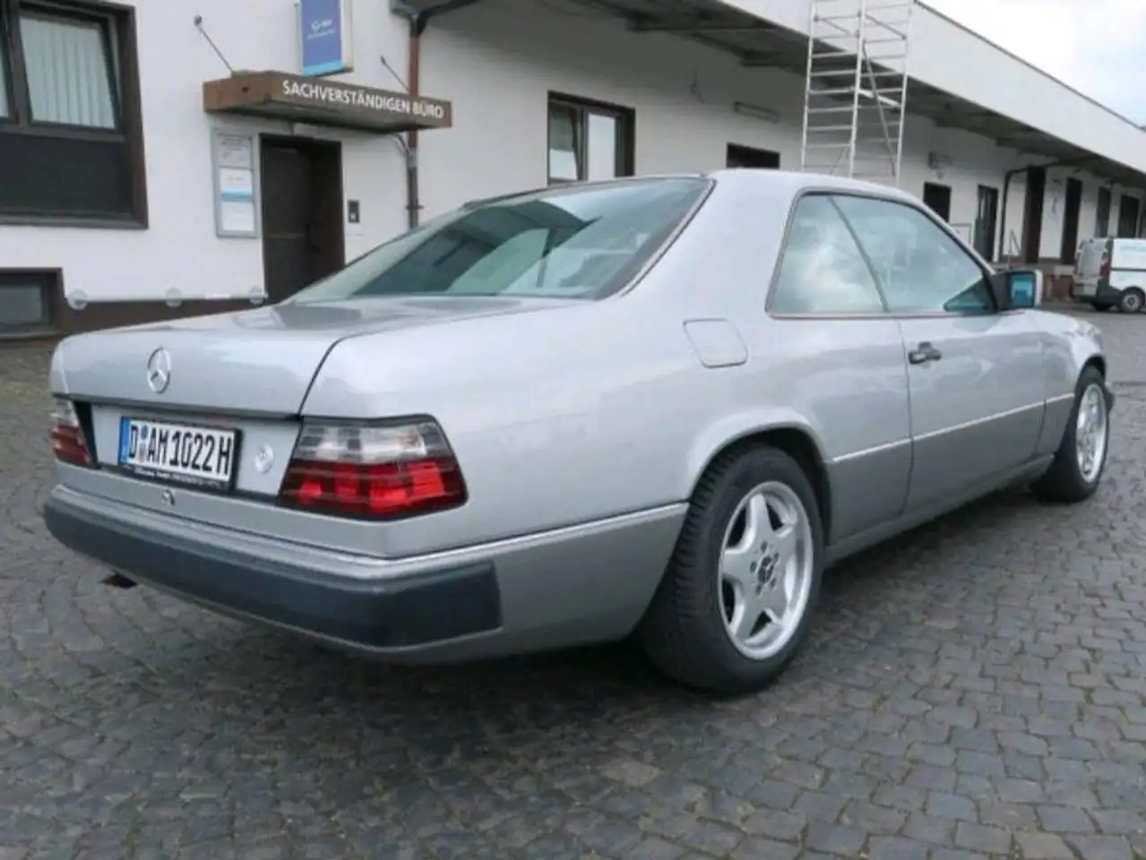 Mercedes-Benz Baureihe 124 230 CE, foto 3
