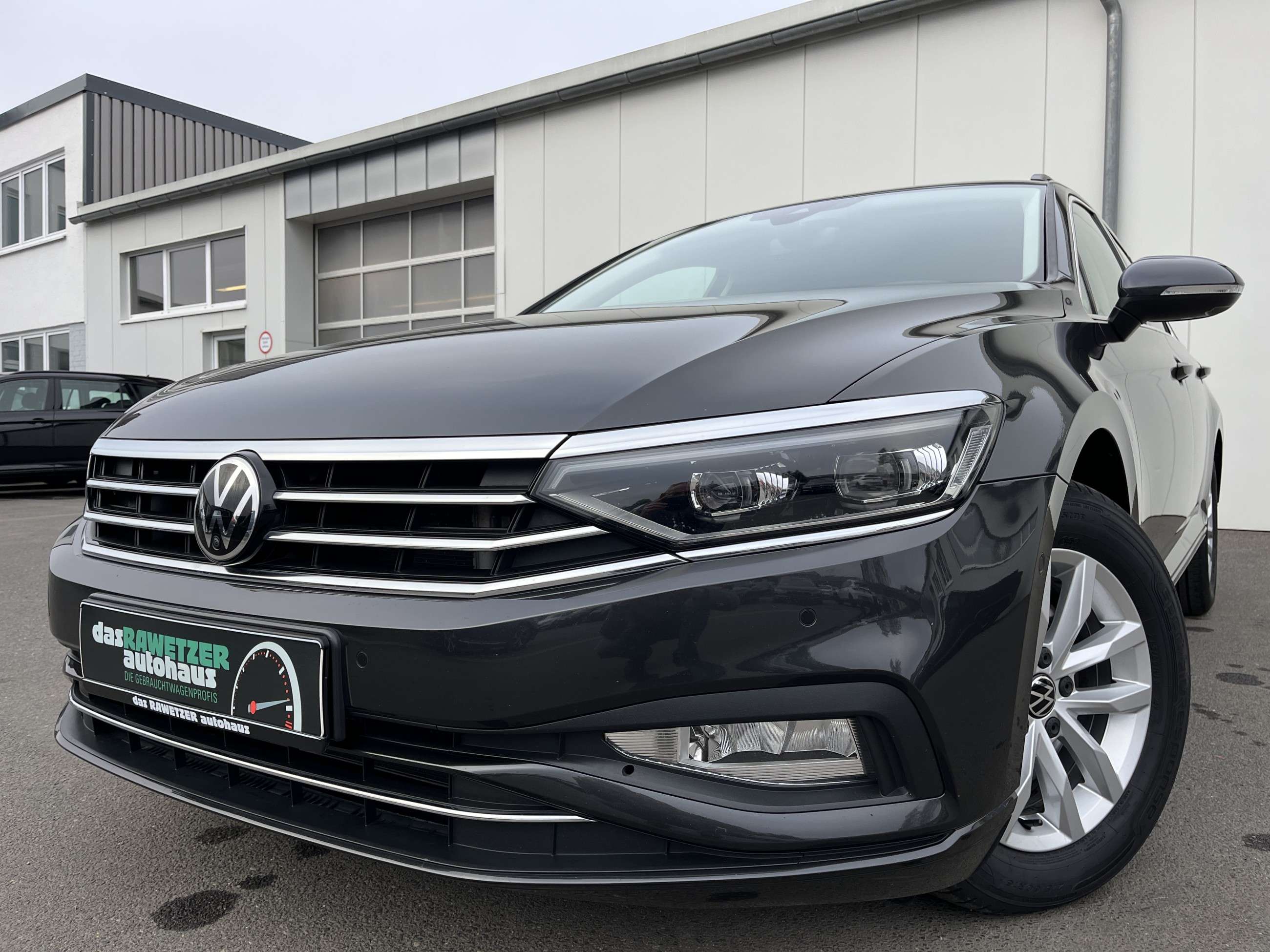 Second hand Volkswagen Passat Variant 2.0