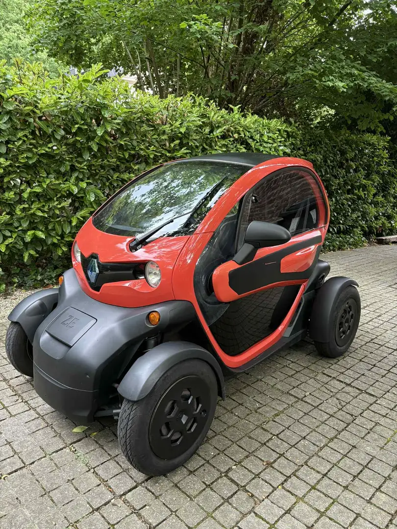 Renault Twizy 45 km/h (dès 16ans), propriétaire batterie Narancs - 1