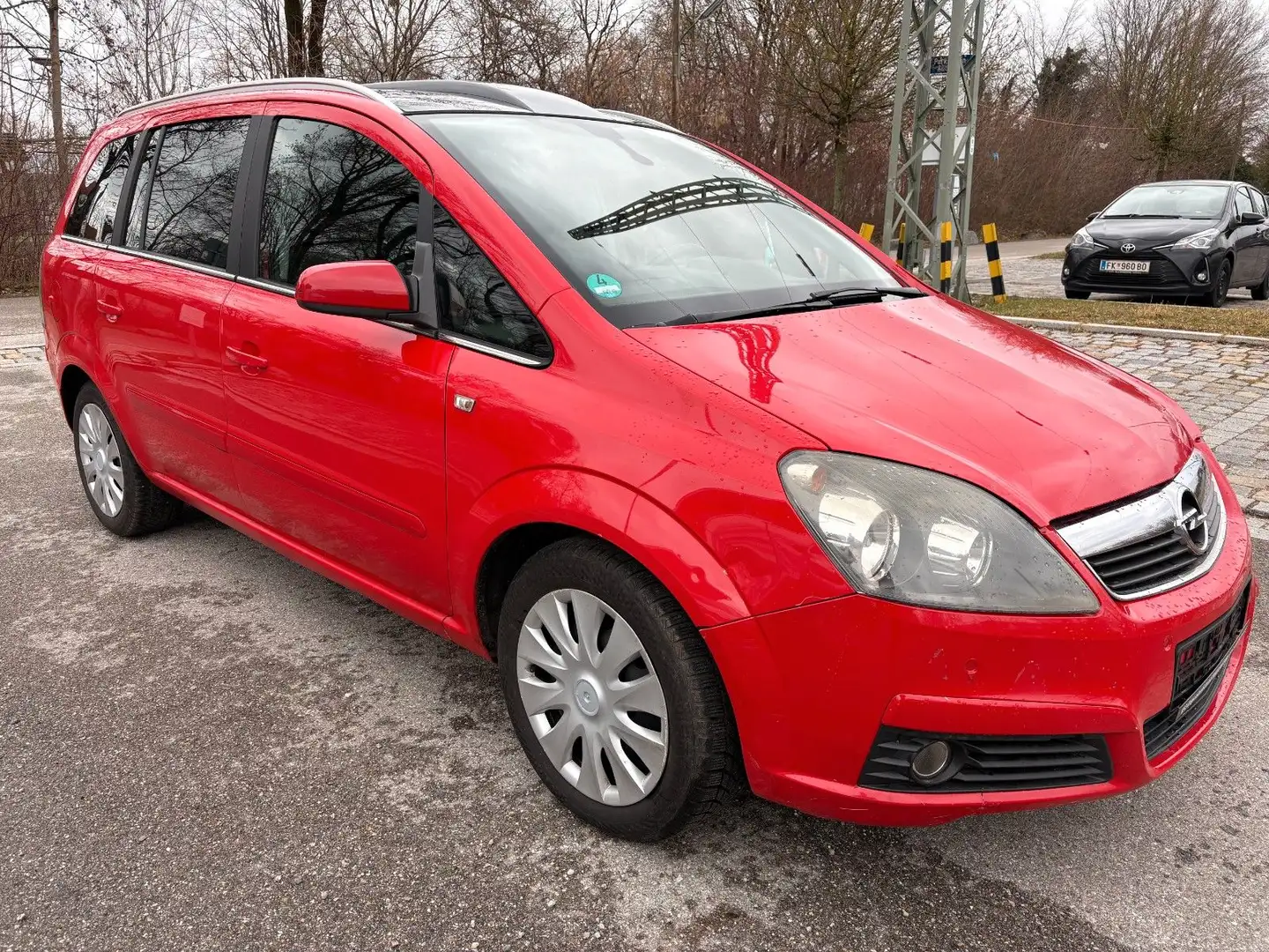 Opel Zafira 1.9 CDTI Cosmo 110kW Automatik*TÜV 01/26* Rot - 2