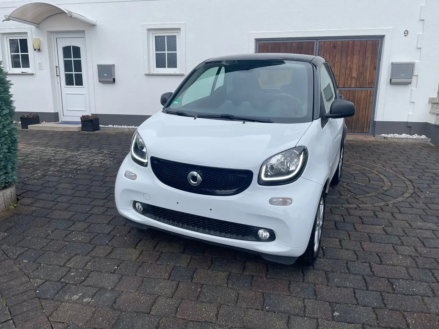 smart forTwo Passion Klimaautomatik Alu SHZ Schwarz - 2