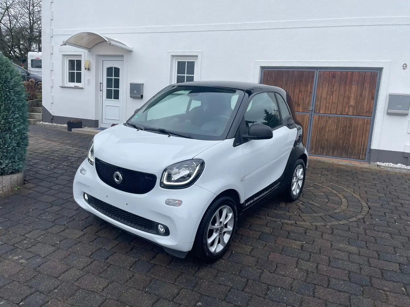 smart forTwo Passion Klimaautomatik Alu SHZ Schwarz - 1
