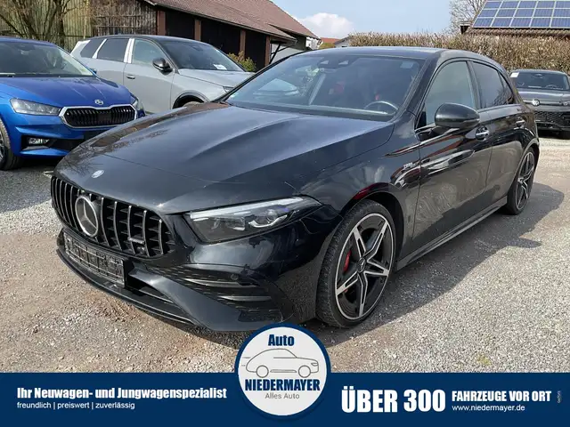 Mercedes-Benz A 35 AMG 4M, Pano, Night, Kamera, Multibeam, Distronic, Nav