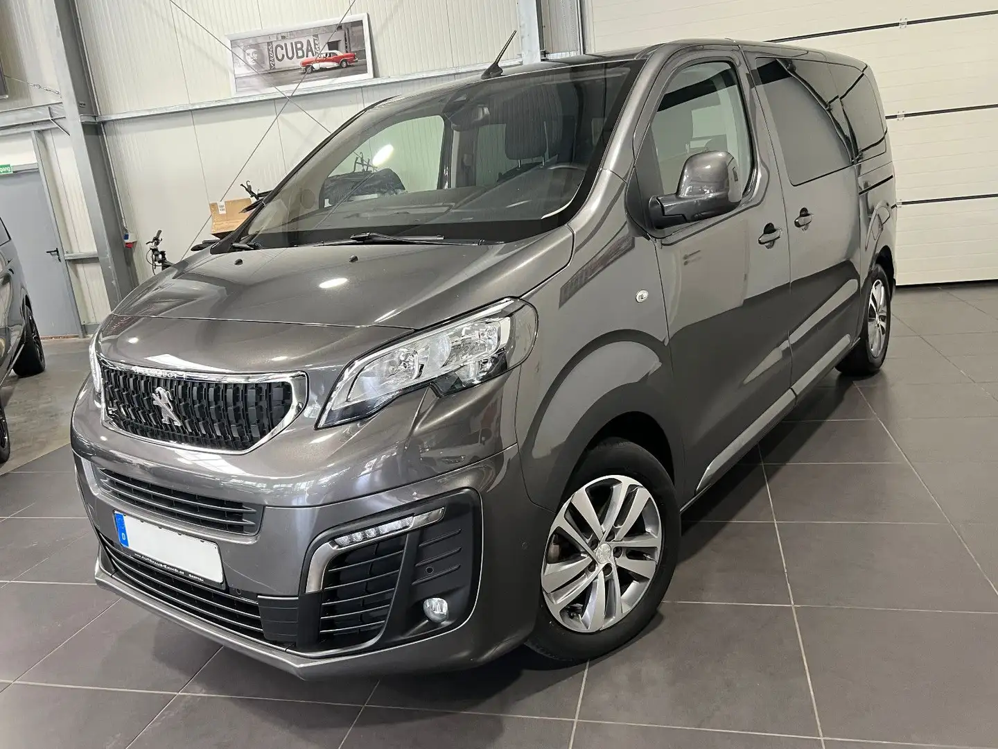 Peugeot Traveller 2.0 HDi L2 **8-Sitze*Navi*Kamera*AHK** Gris - 1
