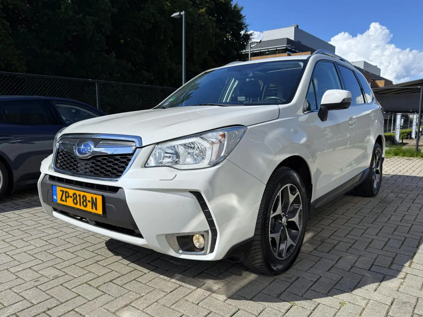Subaru Forester 2.0 XT Sport Executive Schuif-/Kanteldak - Navigat Wit - 2