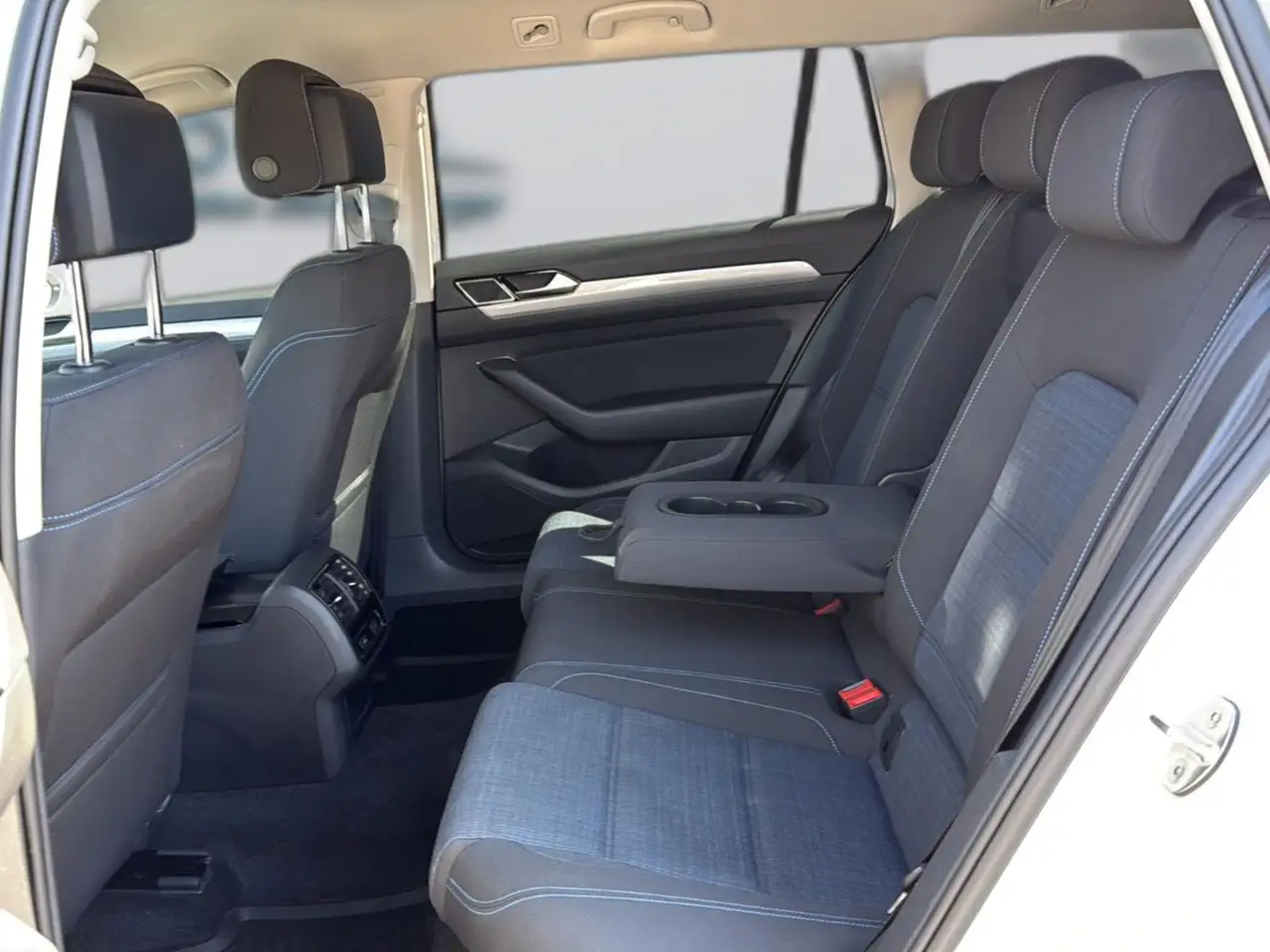Volkswagen Passat GTE, миниатюра 8