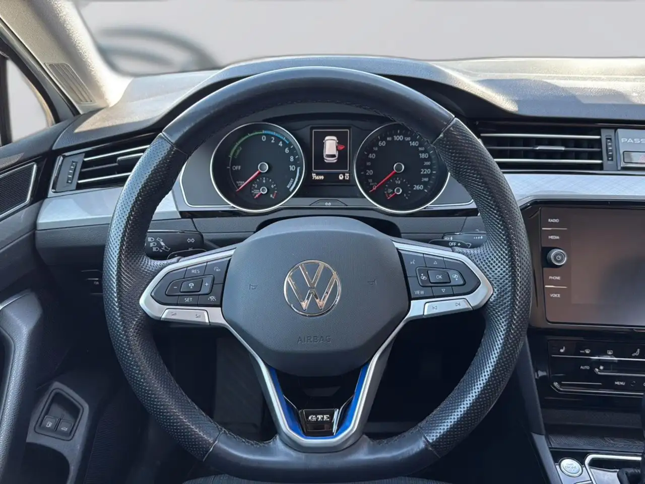Volkswagen Passat GTE, миниатюра 13