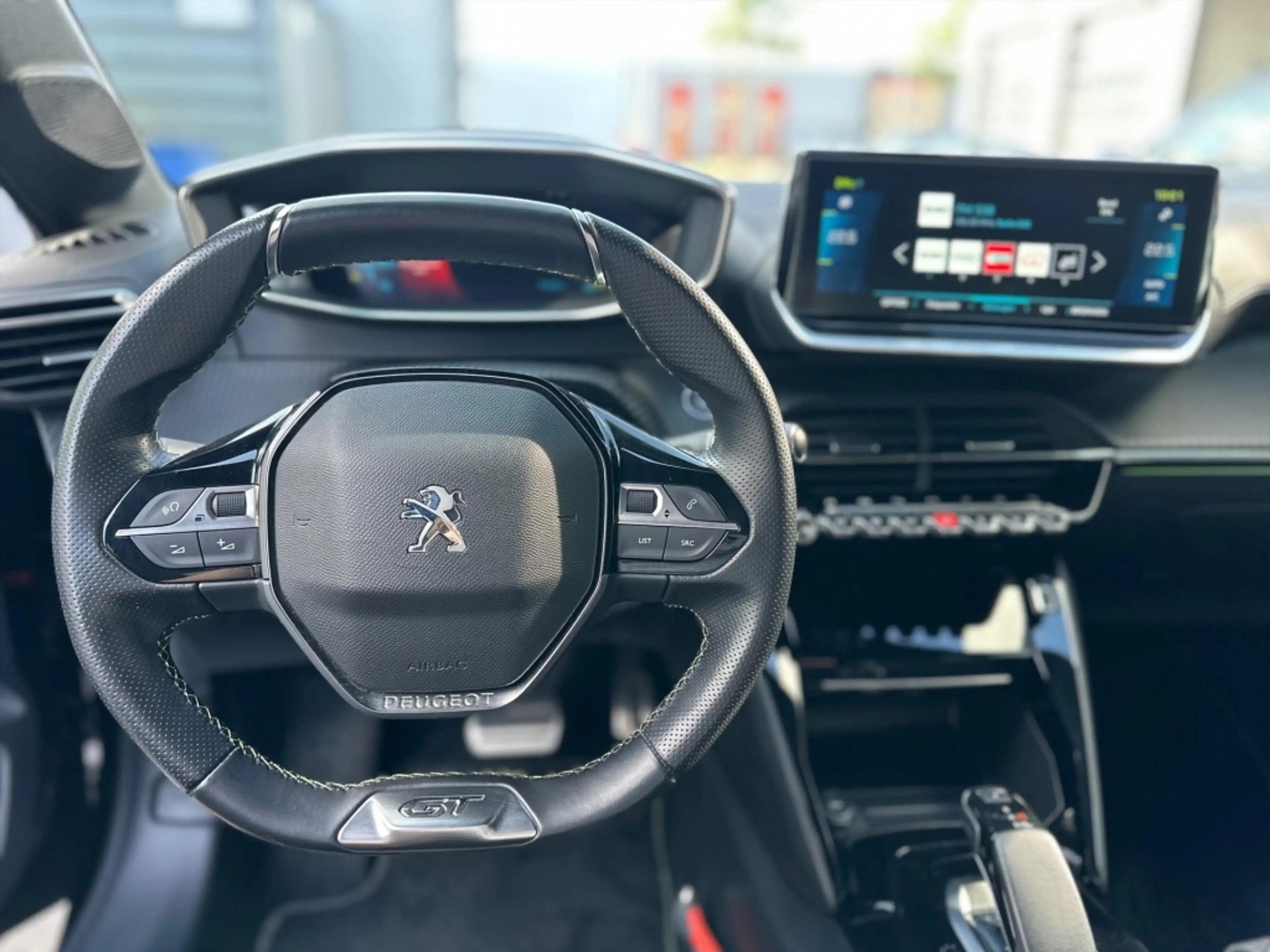 Peugeot e-208 EV 50kWh 136pk — photo 10