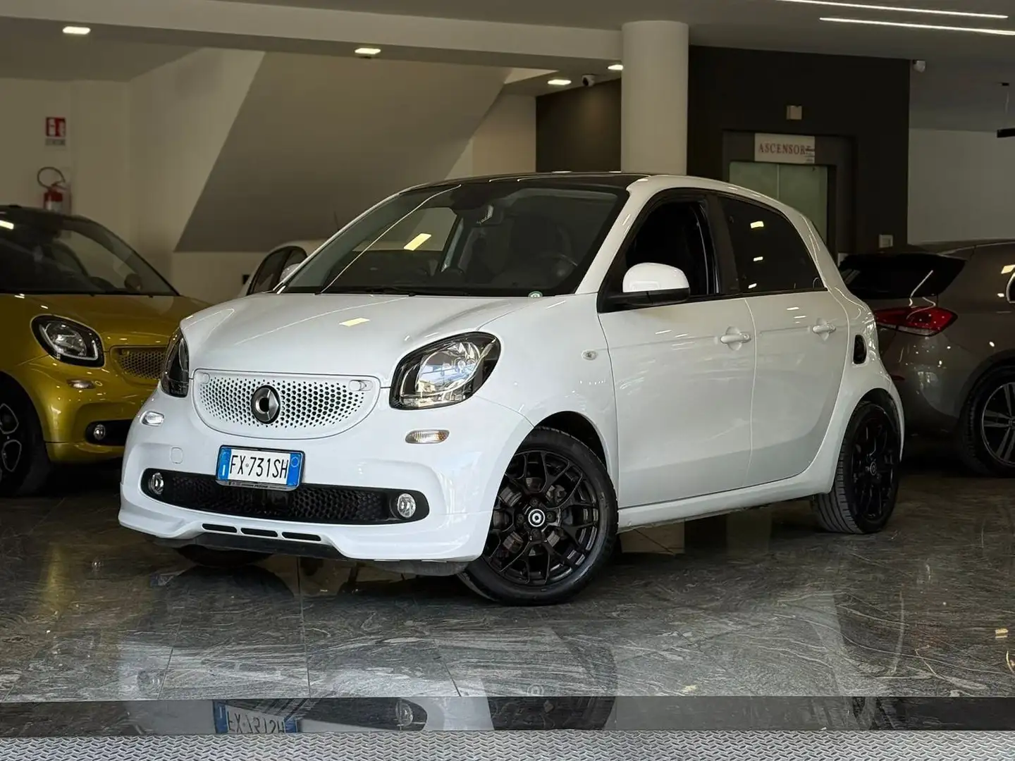 smart forFour Forfour II 2015 0.9 t Superpassion 90cv twinamic Bianco - 1