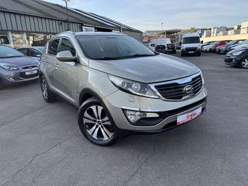 1.7 CRDi // CLIMATISATION / JANTES / NAVIGATION / CAMERA / CUIR /