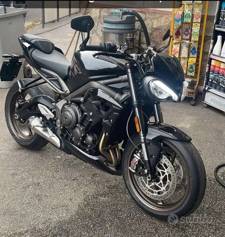 Triumph Street Triple 765